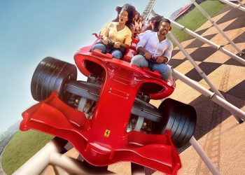 Montanha russa ferrari