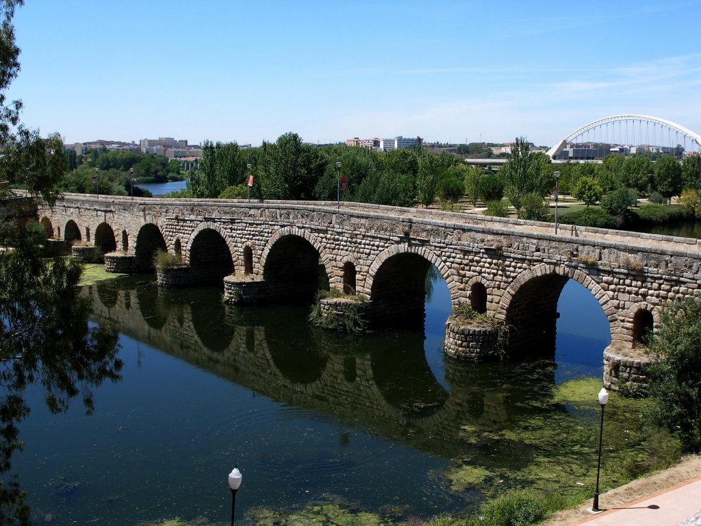 Ponte de pedra em Merida na Espanha