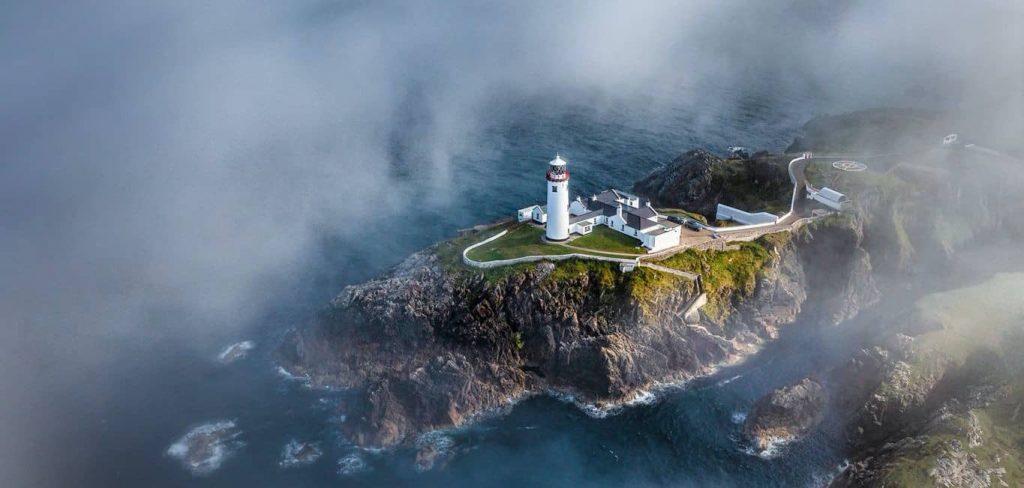 Farol de Fanad Lighthouse em Donegal na Irlanda
