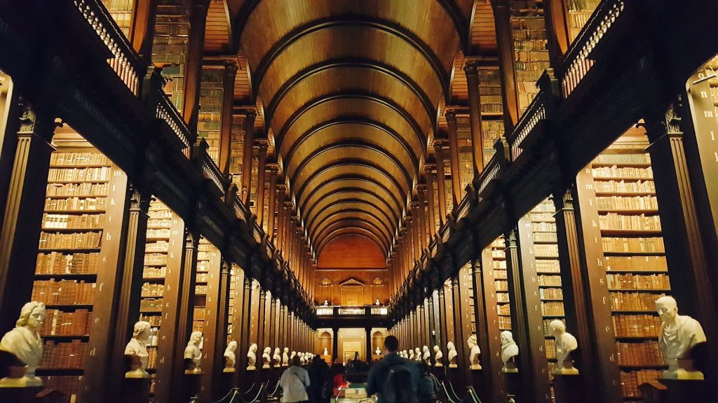Biblioteca Library of Trinity College Dublin na Irlanda